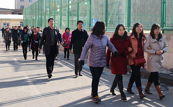 矿煤学院校园大步走活动